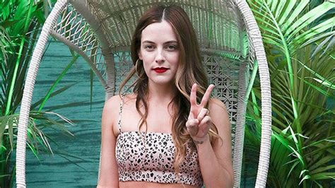 riley keough sexy|Riley Keough shows off taut tummy in bikini as she celebrates .